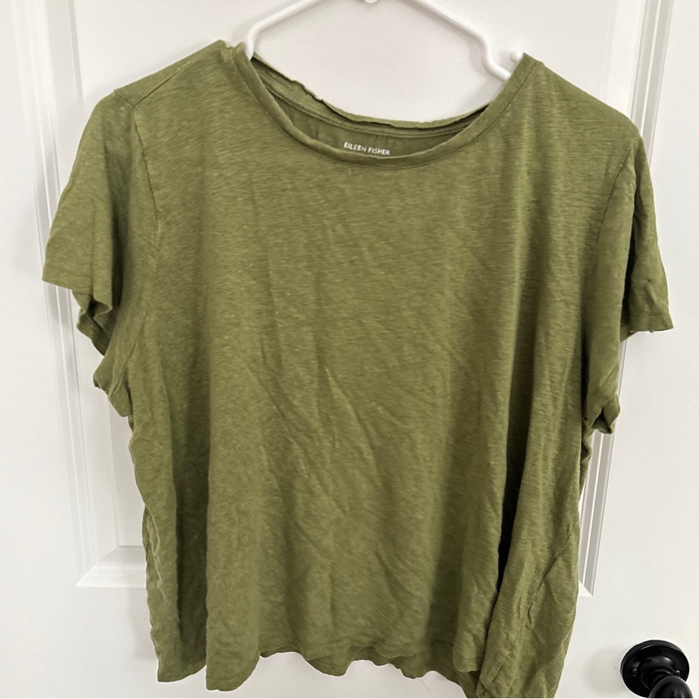 Eileen Fisher Olive Green Organic linen T shirt. Size medium